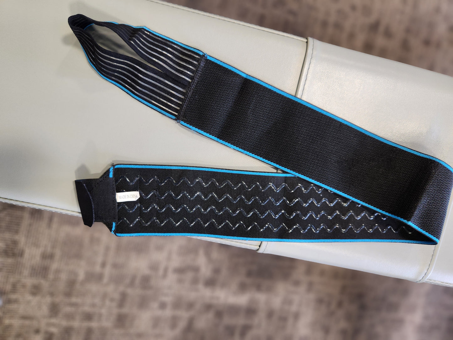 1 Wrist/Ankle Wrap Brace Elastic Breathable Compression Strap